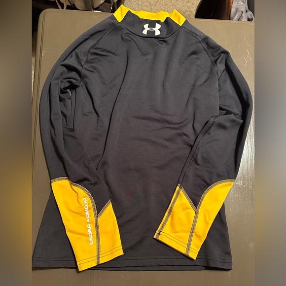 EUC- 2 Boys Youth Large Under Armour Cold Gear - Picture 2 of 7